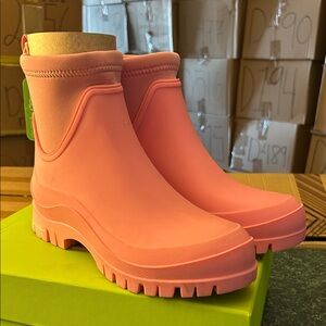 Sam Edelman Vibrant Pink Winter Boots